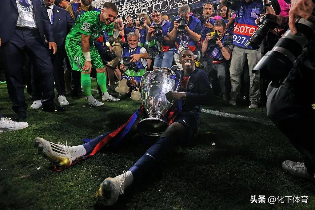 登贝莱的励志生涯，从巴萨弃将到巴萨克星再到，金球奖最热门人选